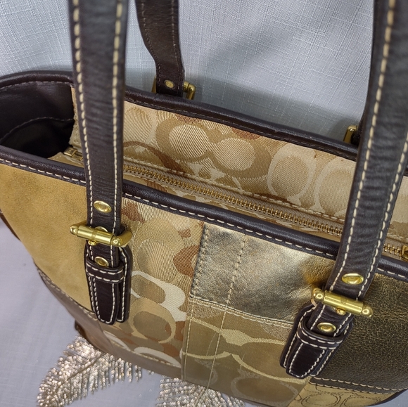 Golden Coach patchwork handbag. - Picture 6 of 8